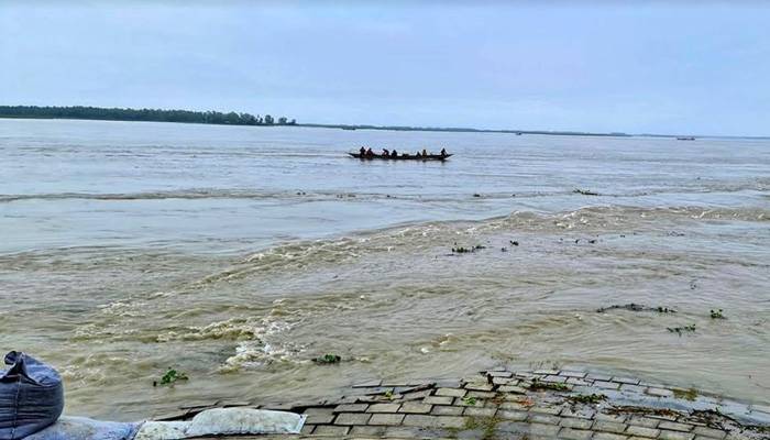 সিরাজগঞ্জে যমুনার পানি ফের বিপদসীমার উপরে