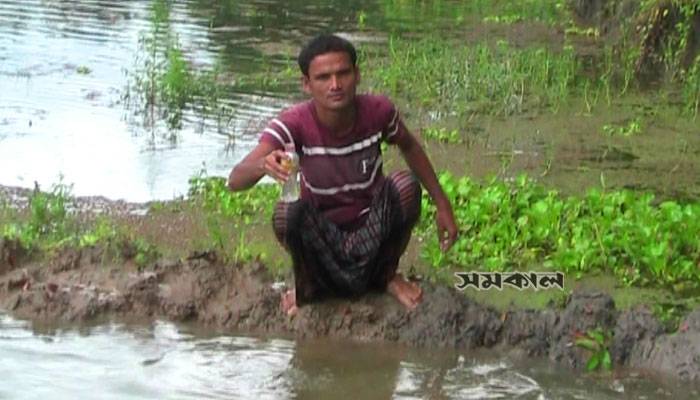 লক্ষ্মীপুরে ডোবার বুদ বুদ ওঠা পানিতে করোনামুক্তির গুজব