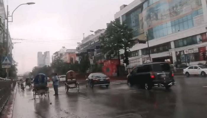 বৃষ্টি আরও তিন দিন থাকতে পারে