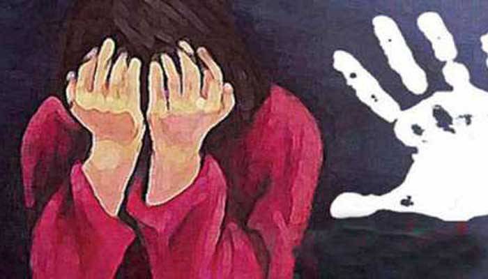 মতলবে শিশুকে ধর্ষণের চেষ্টা, যুবক আটক
