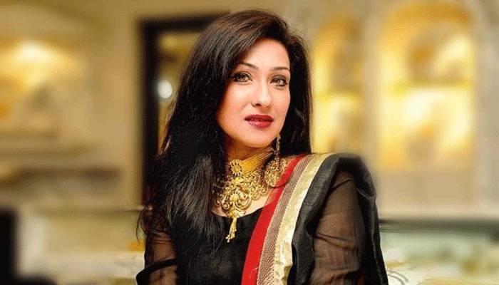 সিঙ্গাপুরে সাইকেল চালাতে গিয়ে আহত ঋতুপর্ণা
