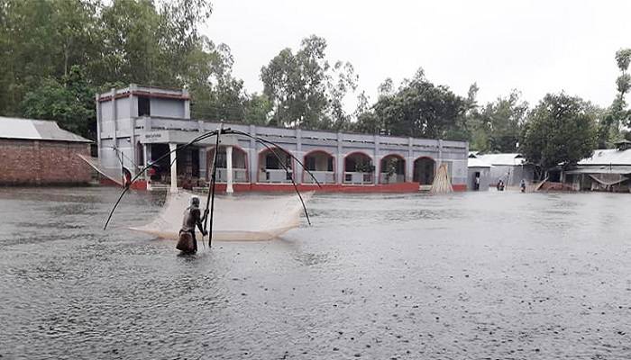 সুন্দরগঞ্জের ৫০ শিক্ষা প্রতিষ্ঠান বন্যায় প্লাবিত