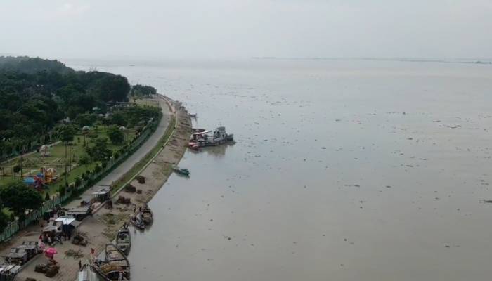 সিরাজগঞ্জে বন্যা পরিস্থিতির আরো অবনতি