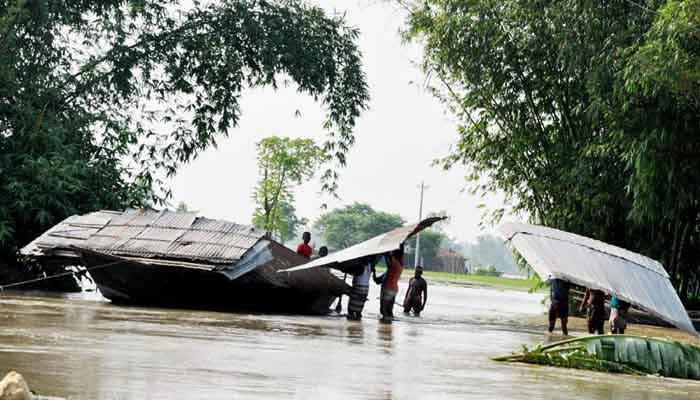৫৫ লাখ মানুষ পানিবন্দি