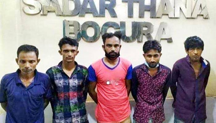 বগুড়ায় ৫ ছিনতাইকারী গ্রেপ্তার