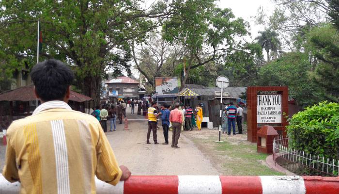 হিলি স্থলবন্দর দিয়ে আমদানি-রপ্তানি বন্ধ