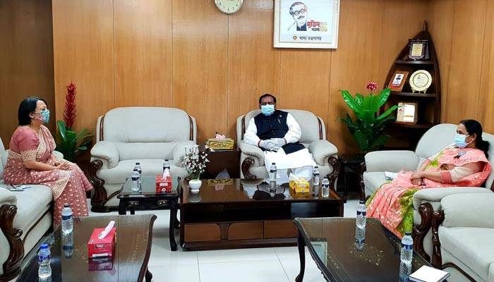 খাদ্যমন্ত্রীর সঙ্গে ভারতের বিদায়ী হাইকমিশনারের সাক্ষাৎ