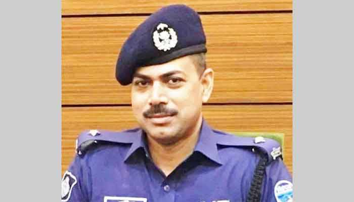 টেকনাফের ওসি প্রদীপ কুমার ও তার স্ত্রীর সম্পদ অনুসন্ধানে নেমেছে দুদক