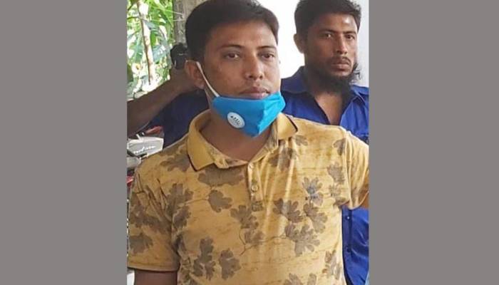 মনপুরায় ভিজিডির চাল বিক্রির অভিযোগে ইউপি সচিব গ্রেপ্তার