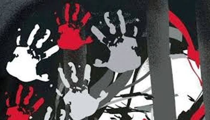 রাজধানীতে চলন্ত বাসে ধর্ষণের শিকার কিশোরী, চালক-হেলপার গ্রেপ্তার