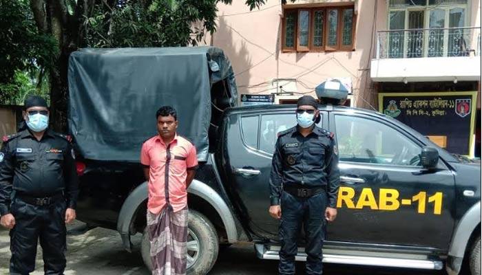 নারী গার্মেন্টস কর্মী ধর্ষণ মামলার আসামী চাঁদপুর থেকে গ্রেপ্তার