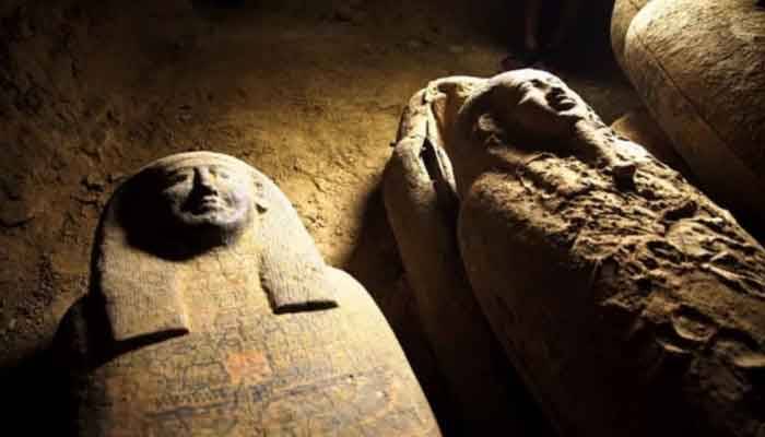 ‘আড়াই হাজার বছর’ আগের ১৩ অক্ষত কফিন মিলল মিশরে