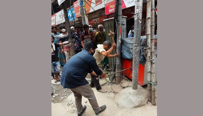 ডিএসসিসির ভ্রাম্যমাণ আদালতের অভিযান: ১৯ মামলা, ২ জনের কারাদণ্ড