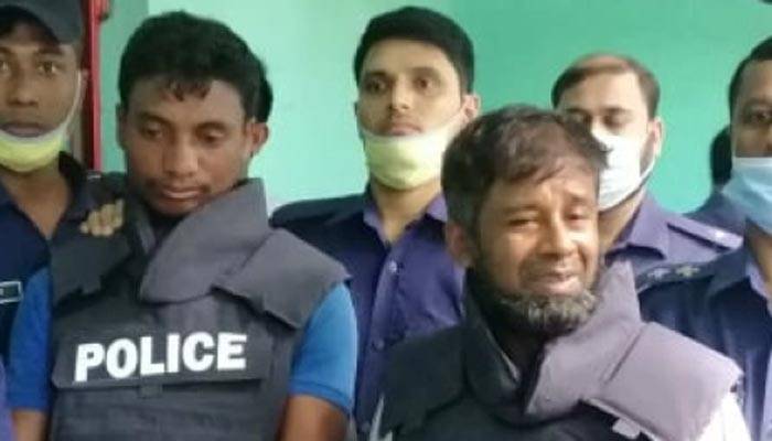 বিবস্ত্র করে নির্যাতন: দুই আসামির তিন দিন করে রিমান্ড