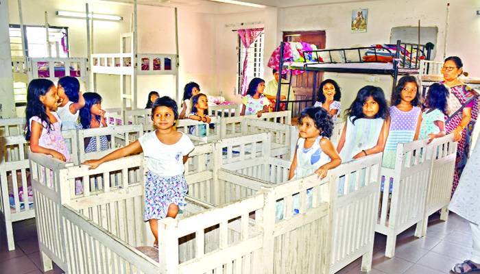 মায়ের স্নেহে অনাথদের গড়ে তুলছে 'বাংলাহোপ'