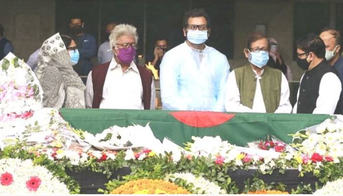 বিউগলের করুণ সুর আর ফুলেল শ্রদ্ধায় আলী যাকেরকে বিদায়