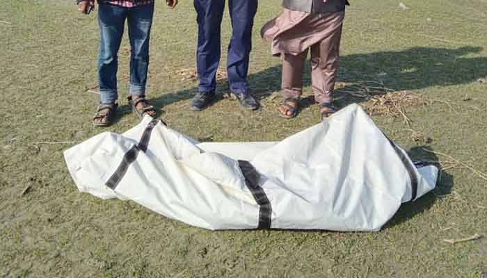 হাতিয়ায় ট্রলারডুবিতে আরও ২ লাশ উদ্ধার, এখনও নিখোঁজ ৫ হাতিয়ায় ট্রলারডুবিতে আরও ২ লাশ উদ্ধার, এখনও নিখোঁজ ৫
