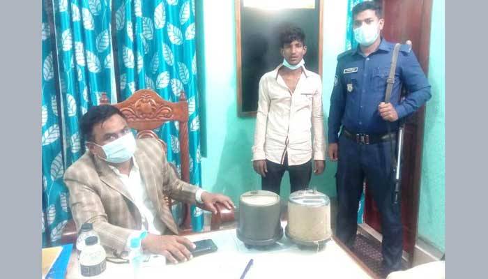 চুরি যাওয়া মিটারের মালিক সেজে চোর ধরলো পুলিশ চুরি যাওয়া মিটারের মালিক সেজে চোর ধরলো পুলিশ
