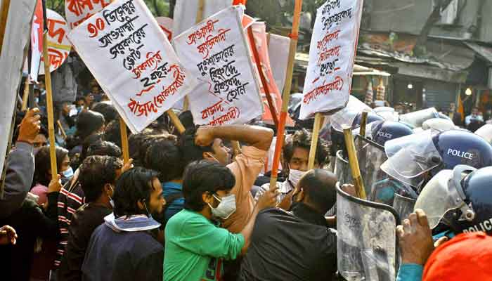 বাম জোটের 'কালো দিবস' পালনে পুলিশি বাধা