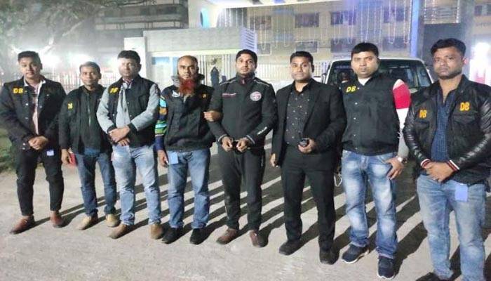 জামায়াত নেতার বাসা থেকে কুষ্টিয়া ছাত্রলীগের সাবেক সম্পাদক গ্রেপ্তার