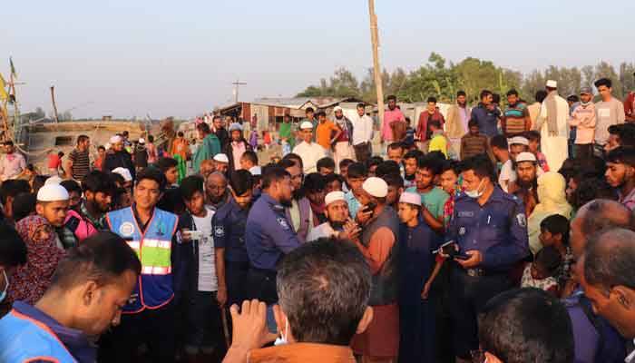 মেঘনায় বিয়ের ট্রলার ডুবে প্রাণ গেল কনেসহ ৭ জনের