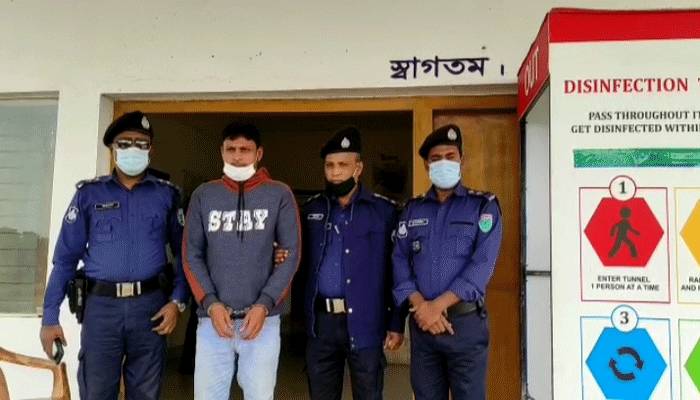 দপ্তরিকে গাছে বেঁধে নির্যাতনের ঘটনায় সেই যুবলীগ নেতা গ্রেপ্তার