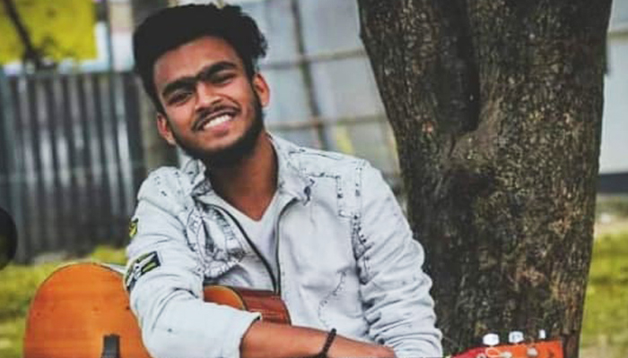 মা'কে ঢাকায় আনতে গিয়ে প্রাণ গেল ছেলের