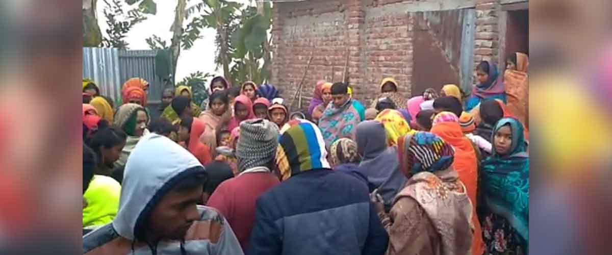 রাতে জলসায় যাওয়া শিশুর বস্তাবন্দি লাশ মিলল সকালে রাতে জলসায় যাওয়া শিশুর বস্তাবন্দি লাশ মিলল সকালে