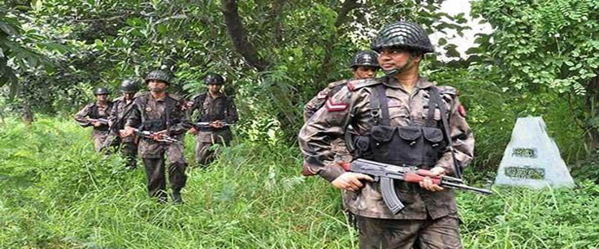 সীমান্তের শূন্য রেখায় বিএসএফের বেড়া নির্মাণ আটকে দিল বিজিবি সীমান্তের শূন্য রেখায় বিএসএফের বেড়া নির্মাণ আটকে দিল বিজিবি