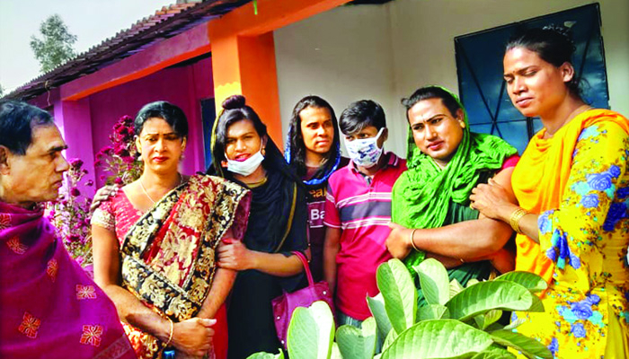 'প্রিয় নীড়'-এ তৃতীয় লিঙ্গের ৫০ জন 'প্রিয় নীড়'-এ তৃতীয় লিঙ্গের ৫০ জন