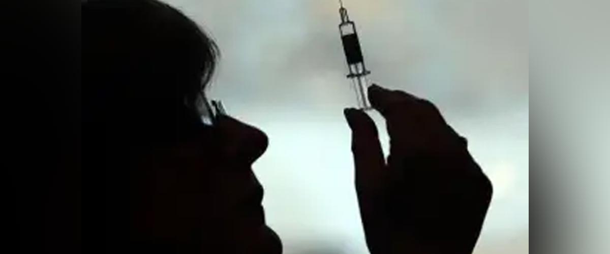 ভ্যাকসিন নিতে 'অনাগ্রহ' ভারতের অনেক স্বাস্থ্যকর্মীর ভ্যাকসিন নিতে 'অনাগ্রহ' ভারতের অনেক স্বাস্থ্যকর্মীর
