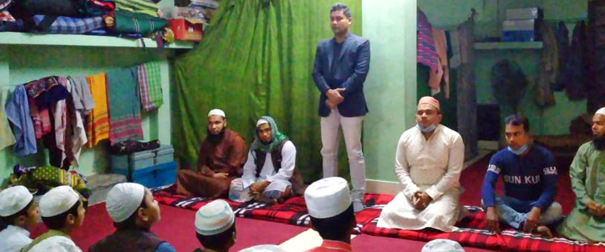 বঙ্গবন্ধুর স্বদেশ প্রত্যাবর্তন দিবসে ঢাকা দ. যুবলীগের দোয়া মাহফিল বঙ্গবন্ধুর স্বদেশ প্রত্যাবর্তন দিবসে ঢাকা দ. যুবলীগের দোয়া মাহফিল