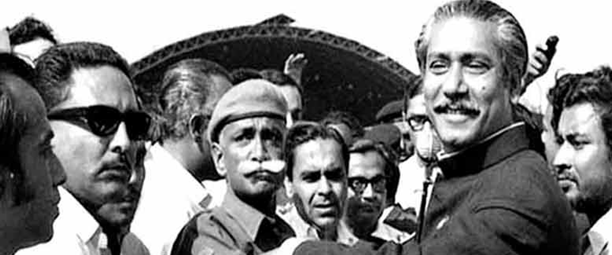 ওই মহামানব আসে... ওই মহামানব আসে...