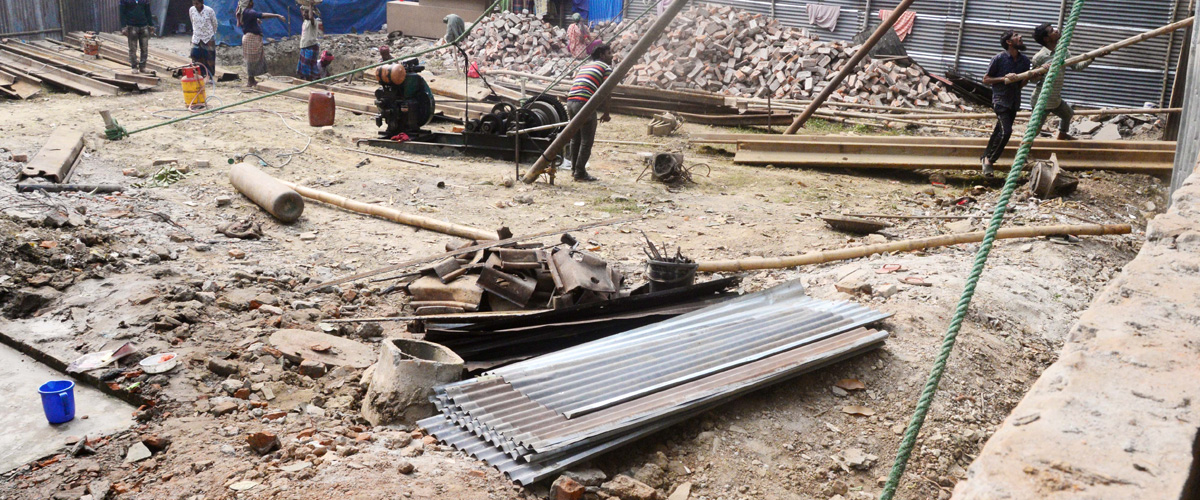 নিকুঞ্জে শিশু পার্ক রক্ষার দাবিতে মানববন্ধন নিকুঞ্জে শিশু পার্ক রক্ষার দাবিতে মানববন্ধন