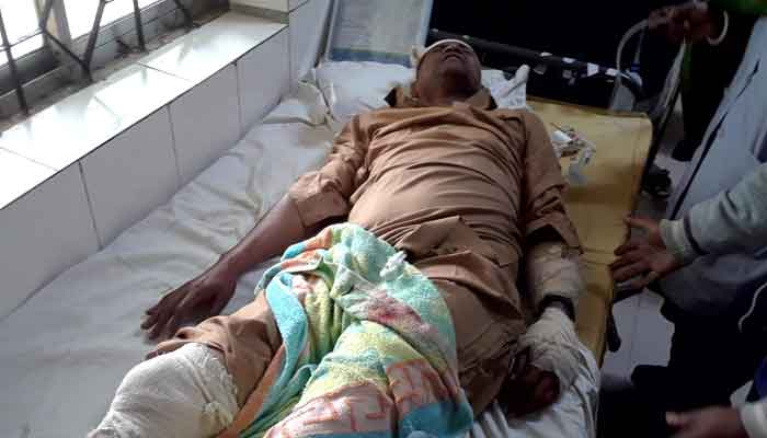 মিরকাদিমে কাউন্সিলর প্রার্থীকে পিটিয়ে জখম