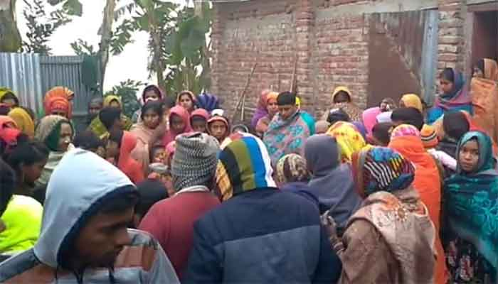 রাতে জলসায় যাওয়া শিশুর বস্তাবন্দি লাশ মিলল সকালে
