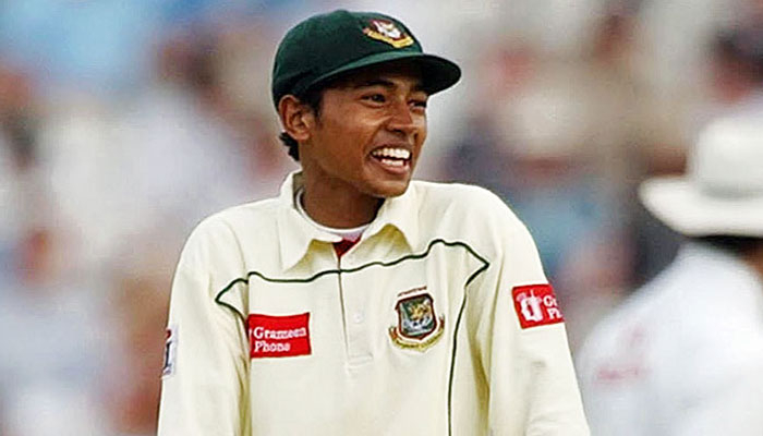 কৈশোরে টেস্ট খেলা তারকাদের একাদশে মুশফিক