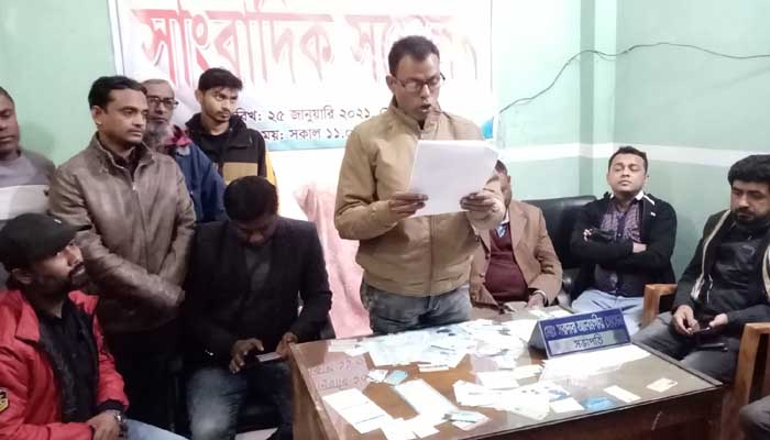সরে দাঁড়ালেন আ'লীগের বিদ্রোহী প্রার্থী, বললেন 'মাশরাফির সম্মানে'