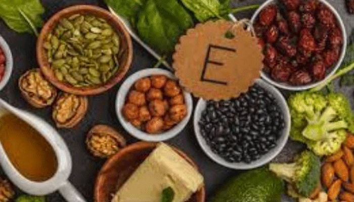 শীতে ত্বক ও চুলের সুরক্ষায় খাবেন যেসব খাবার
