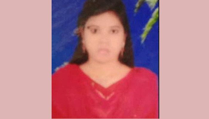 স্বামীর প্রেমে বাধা দেওয়ায় স্ত্রীকে হত্যার অভিযোগ