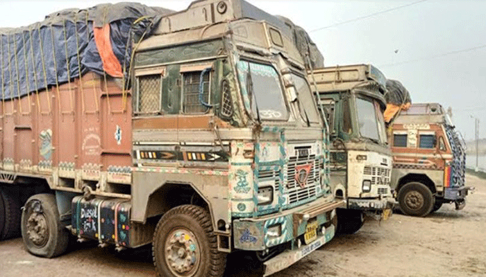 সোনামসজিদ দিয়ে তিন দিনে ১২শ' টন চাল আমদানি