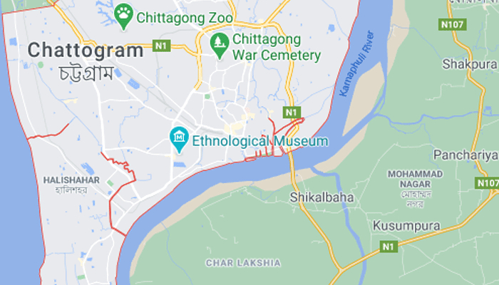 চট্টগ্রামে ঝুট কাপড়ের গুদামে আগুন