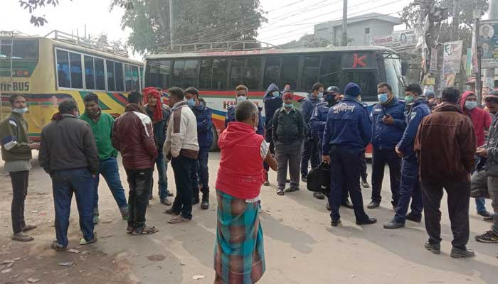 দিনাজপুর থেকে সব রুটে বাস চলাচল বন্ধ