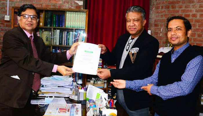 চট্টগ্রামে প্রথম কপিরাইট সনদ পেল গফুর হালীর গান