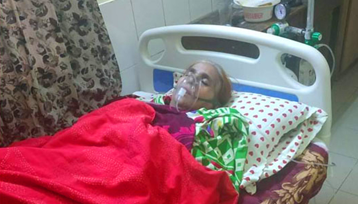 মেয়েকে উত্ত্যক্তের প্রতিবাদ করায় মাকে মারধর