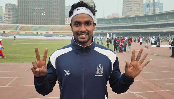৩০ বছরের রেকর্ড স্পর্শ জহিরের
