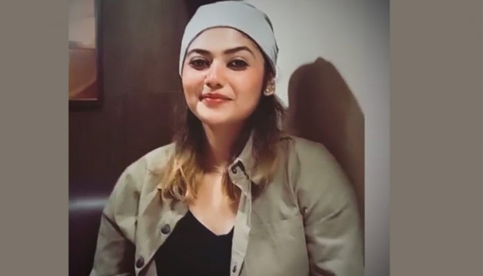 অভিনেত্রীকে 'যৌনকর্মী' বললেন বিজেপির সাংসদ