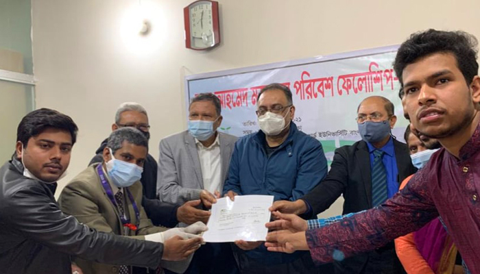 আবু আহমেদ মজুমদার পরিবেশ ফেলোশিপ পেল স্টামফোর্ড সাংবাদিক ফোরাম