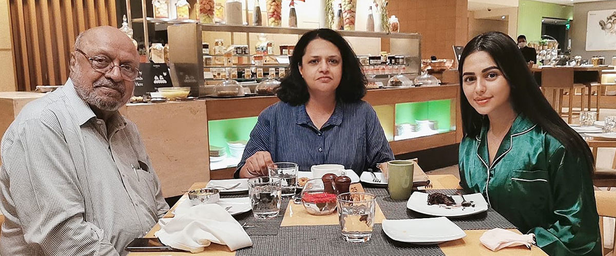 শ্যাম স্যারের সঙ্গে কাজ করাটা দারুণ অভিজ্ঞতা: ফারিয়া শ্যাম স্যারের সঙ্গে কাজ করাটা দারুণ অভিজ্ঞতা: ফারিয়া