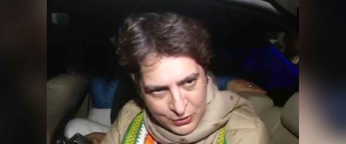 দুর্ঘটনার কবলে প্রিয়াঙ্কা গান্ধি দুর্ঘটনার কবলে প্রিয়াঙ্কা গান্ধি